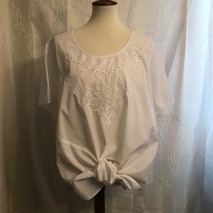 Crisp Lane Bryant front tie top, size 14/16.